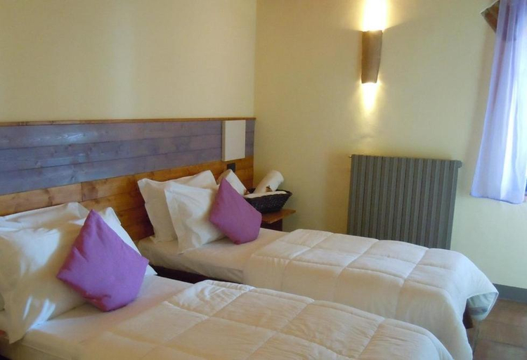 Bedroom 9