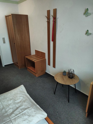 Bedroom 14