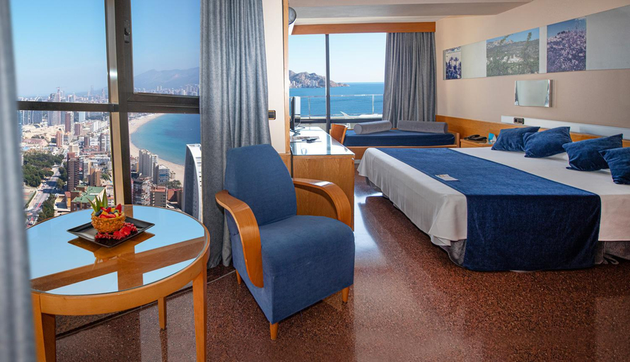 Bedroom 3, Gran Hotel Bali, Alicante