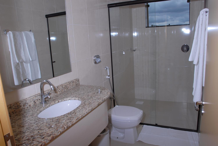Bathroom 4, Thile Park Hotel, Jataí