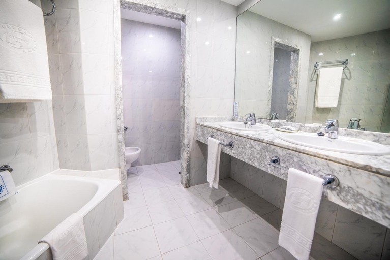 Bathroom 5, Beatriz Costa & Spa, Las Palmas