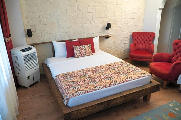 Bedroom 2, Sari Konak Butik Otel, Edremit