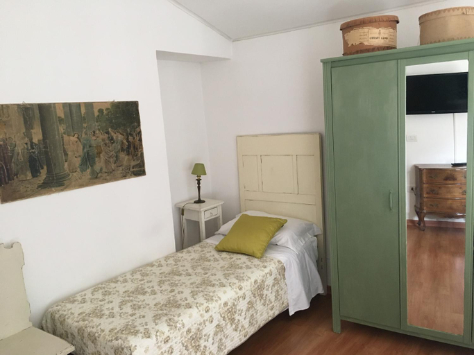 Bedroom 14