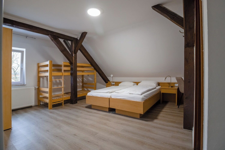 Bedroom 3, Steinberger Hof Übernachtungen, Schaumburg