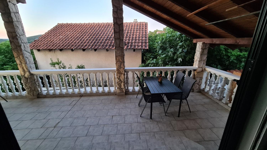 Balcony/terrace 3, Ocean View Apartments, Bilice