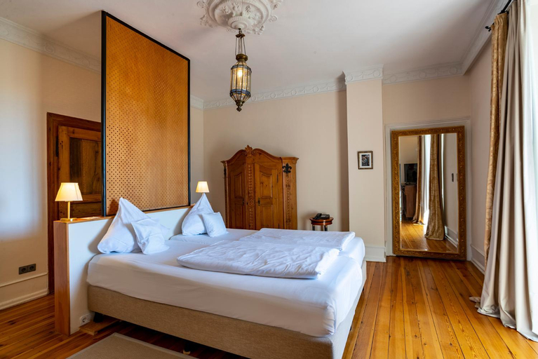 Bedroom 3, Schloss Edesheim, Südliche Weinstraße