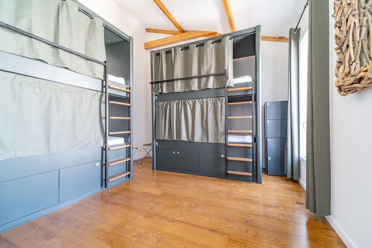 Bedroom 4, FRATERNITY-HOTEL, Paris