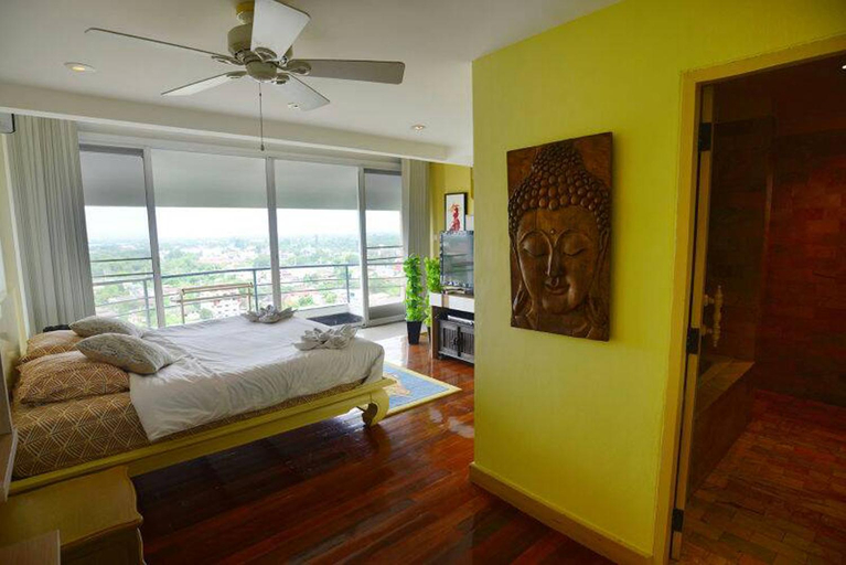 Bedroom 13