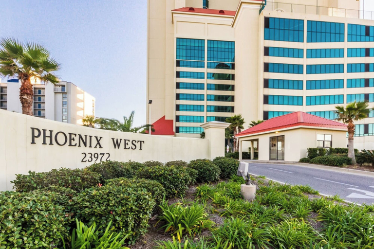 Exterior & Views 1, Phoenix West 1506, Baldwin