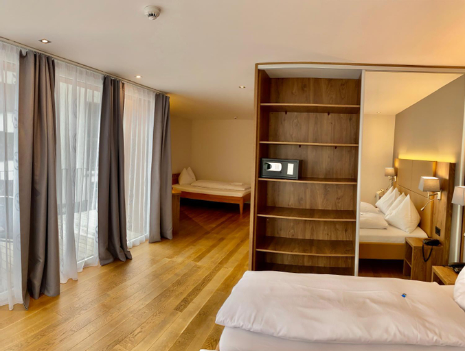 Bedroom 9