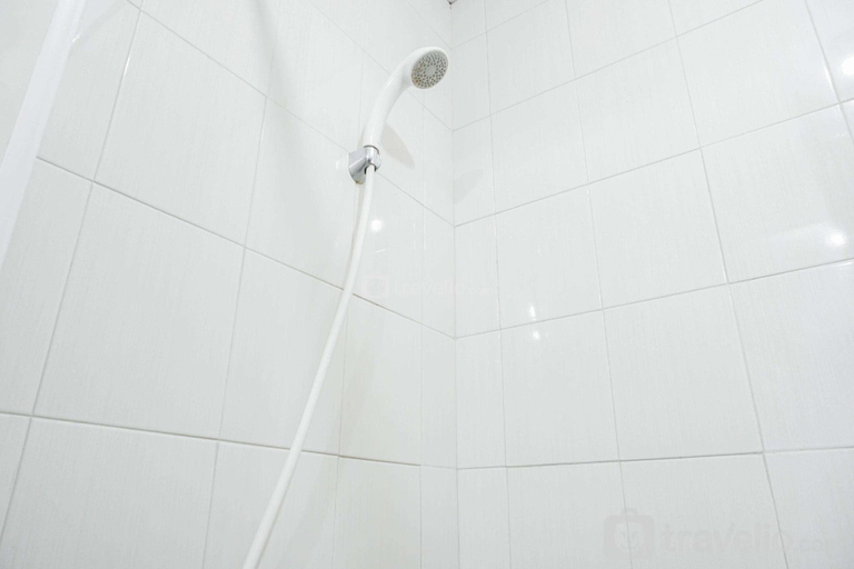 Bathroom 3, Strategic Studio Signature Park Grande By Travelio, South Jakarta
