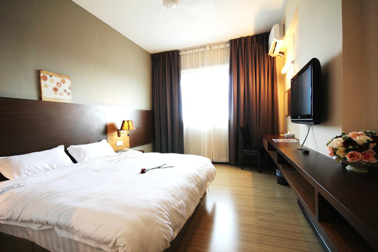 Bedroom 26