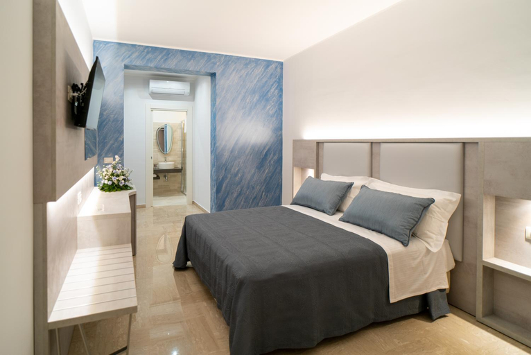Others 4, Le margherite B&B, Brindisi