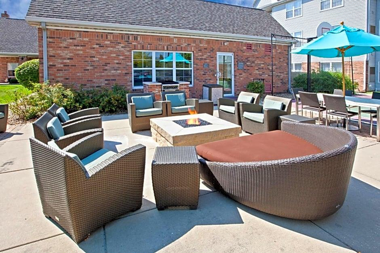 Food & Drinks 5, Residence Inn Merrillville, Lake