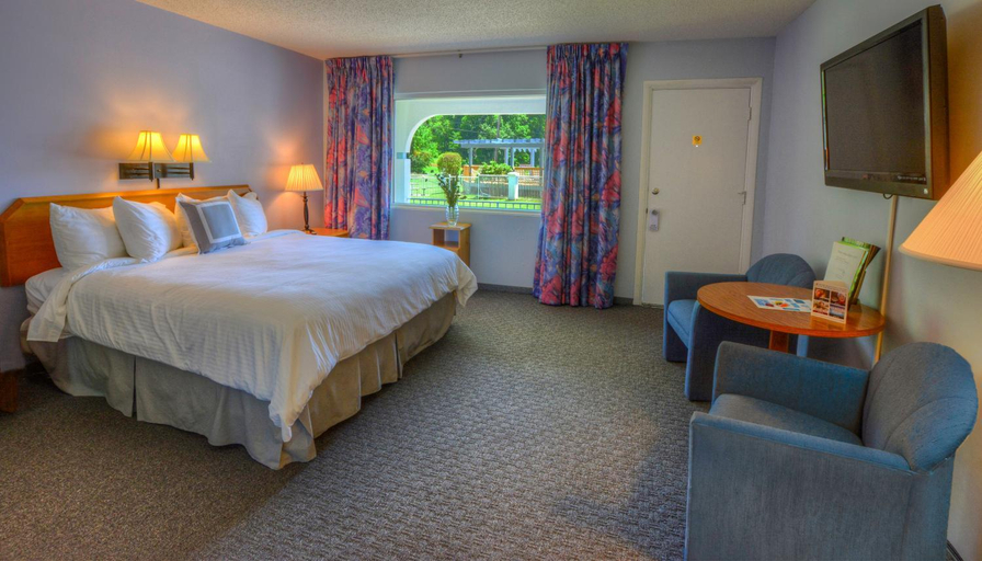 Bedroom, Carolina Motel, Macon