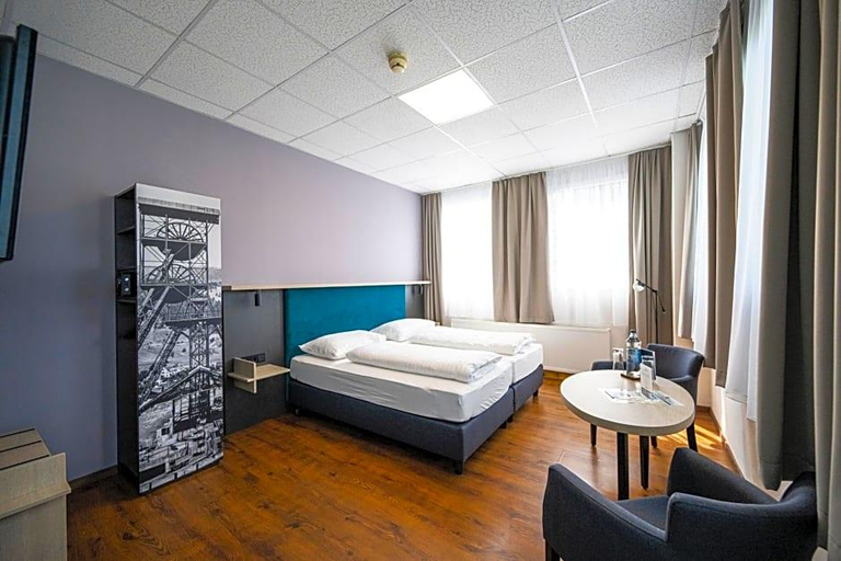 Bedroom 4, Garni Hotel Fohnsdorf, Murtal