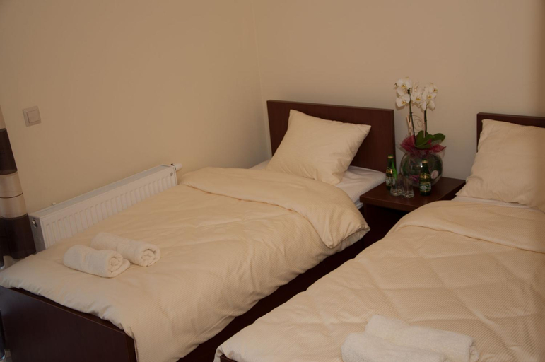 Bedroom 2, Zajazd Antresola, Kielce