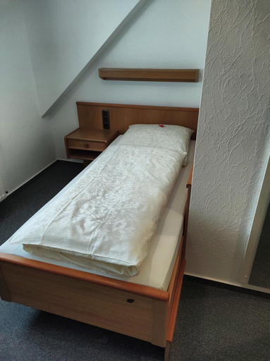 Bedroom 24