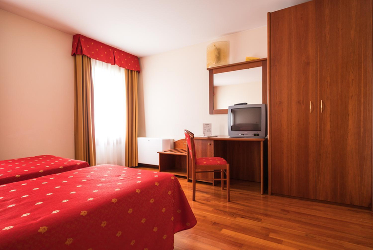 Bedroom 9