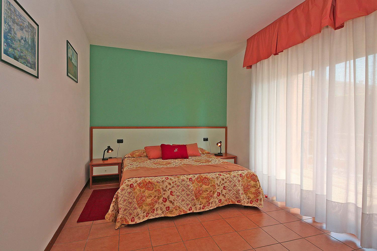 Bedroom 4, Nettuno Residence Hotel, Verona