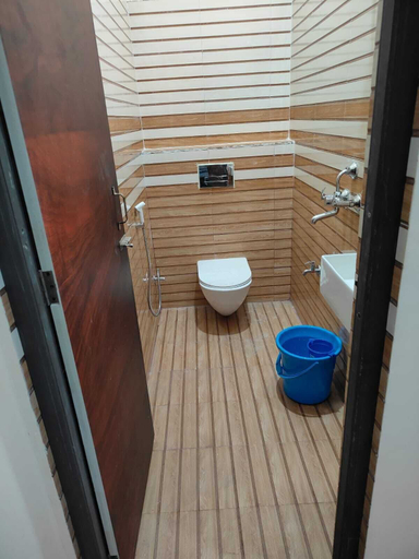 Bathroom 4, Radiance Retreat Hotel, Ranchi