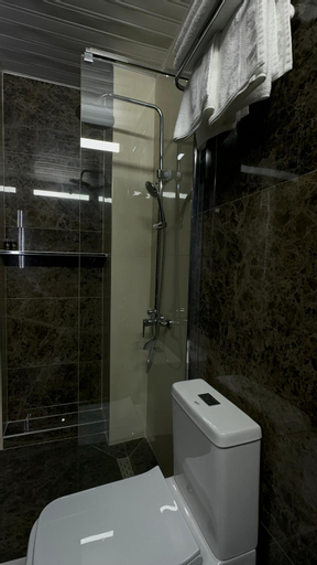 Bathroom 8