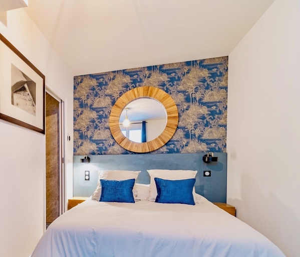 Bedroom 2, FRATERNITY-HOTEL, Paris