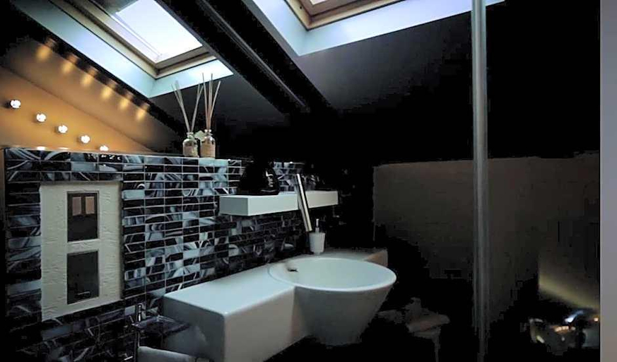Bathroom 5, La Loggia Historic Resort, Pesaro E Urbino