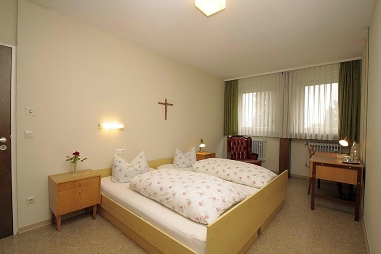 Bedroom 3, Kloster Maria Hilf, Rastatt