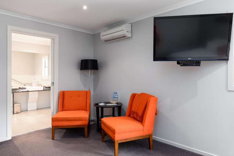 Others 5, The Edgewater on Greville, Shoalhaven - Pt B