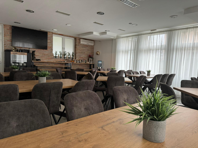 Food & Drinks 2, Pansion Komfor Fitea, Osijek