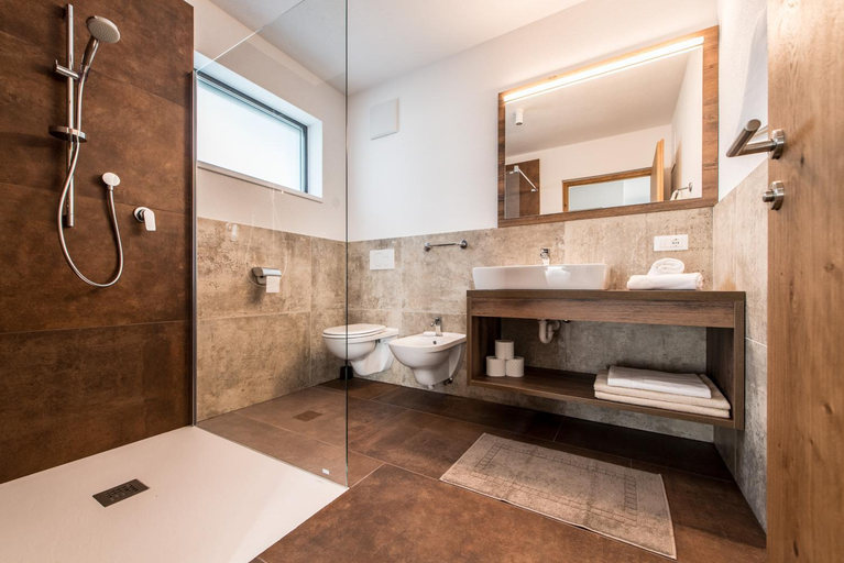 Others 5, Chalet Kristall - Dolomites Garden Chalet, Bolzano