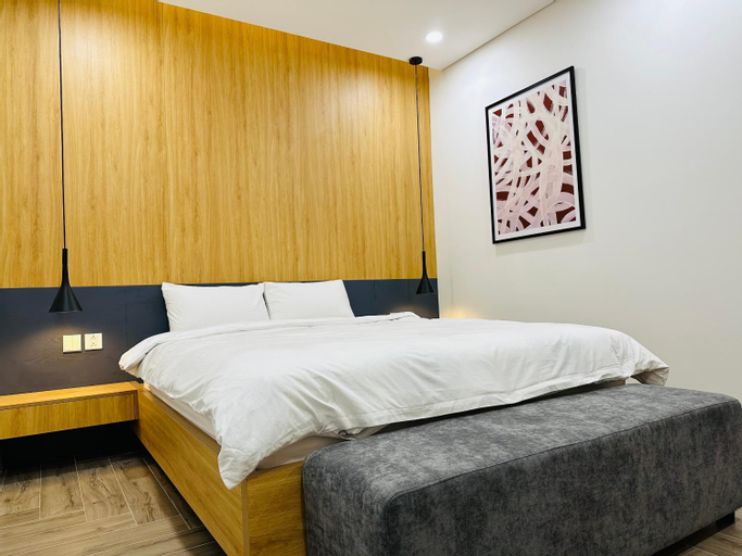 Bedroom 12