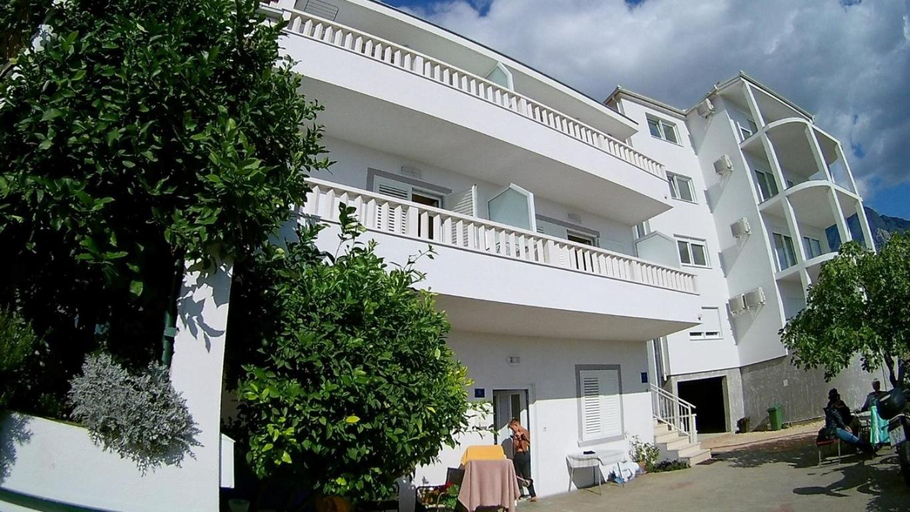 Others 2, Villa MANDA, Baška Voda
