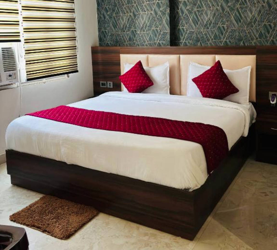Bedroom 3, Hotel Ecg Grand Inn, Delhi