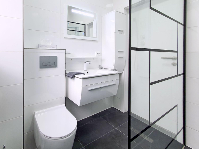 Bathroom 2, Apartments an der Kreuzstraße, Braunschweig