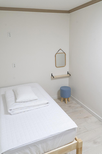 Bedroom 2, Hwarang Guesthouse, Gyeongju