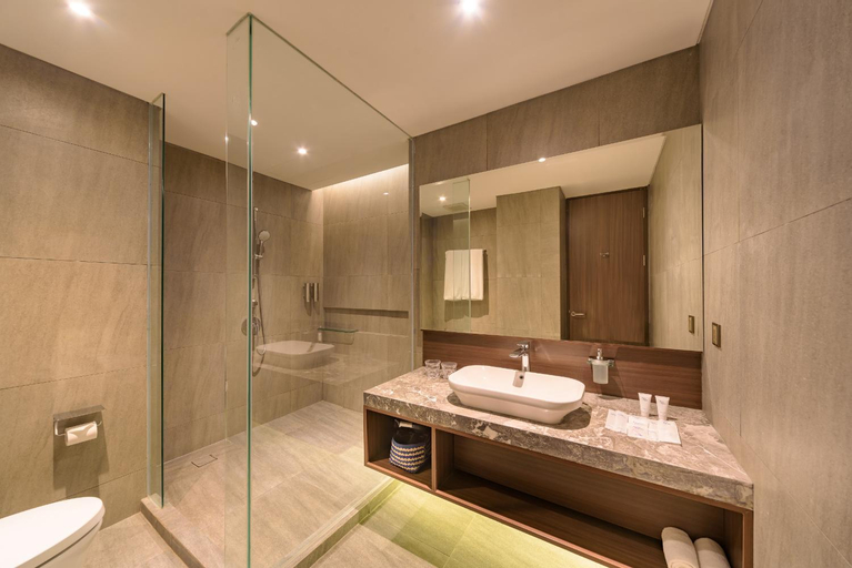 Bathroom 19