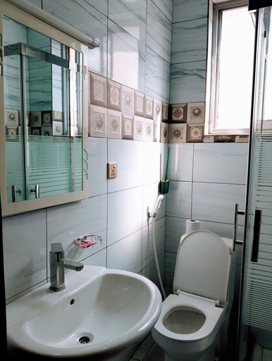 Bathroom, HOTEL DE SILVER BOTIQUE KiGALi, Gasabo