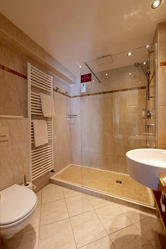 Bathroom 4, Hotel Atlantic Juist, Aurich