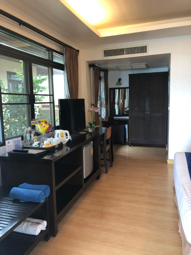 Bedroom 6