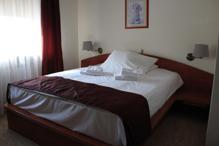 Bedroom 3, Cumulus Hotel, Będzin