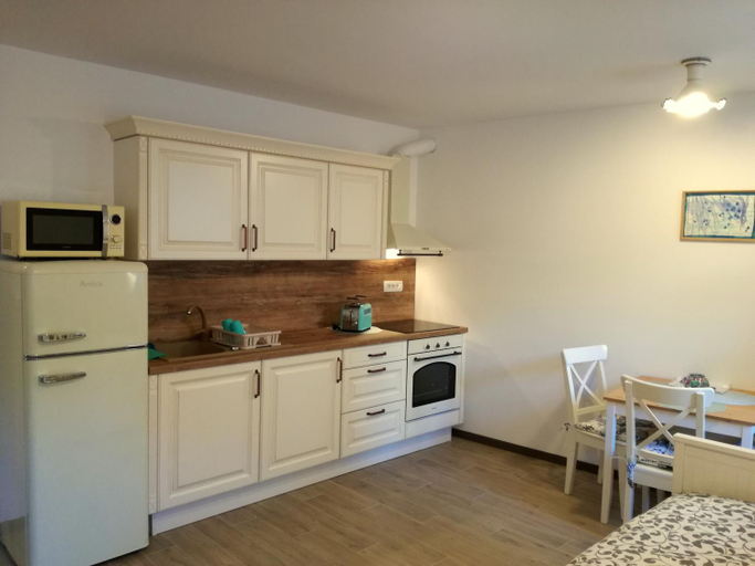 Others 5, Apartment Lunaja, Piran