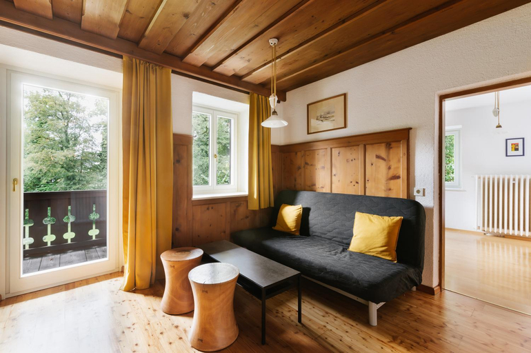 Others 5, Sonnhof, Gmunden