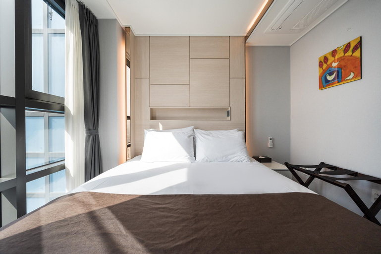 Bedroom 17