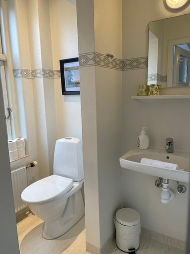 Bathroom 3, Villa A Hotel, Odense