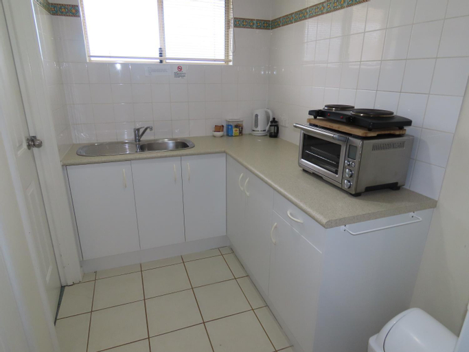 Dining Room 10