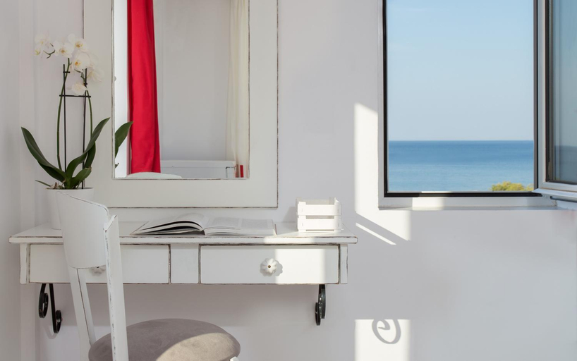Bathroom 4, Iris Beach Hotel, Peloponnese