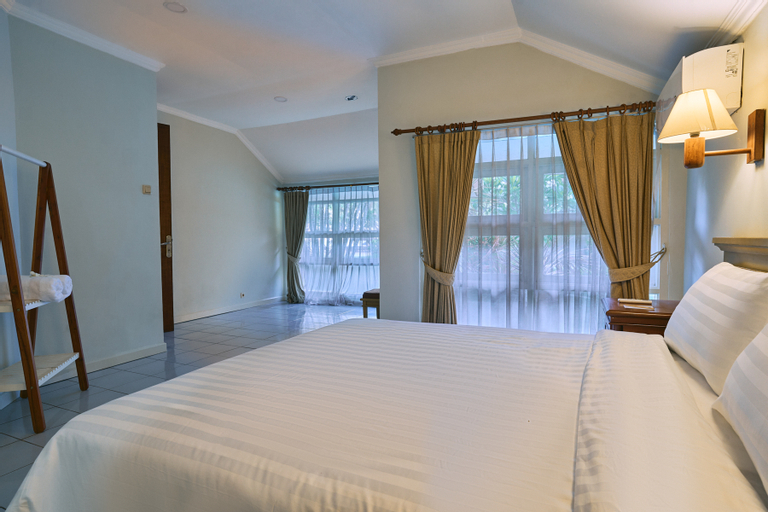 Bedroom 12