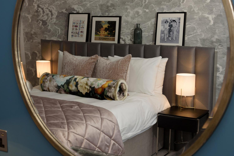 Bedroom 9